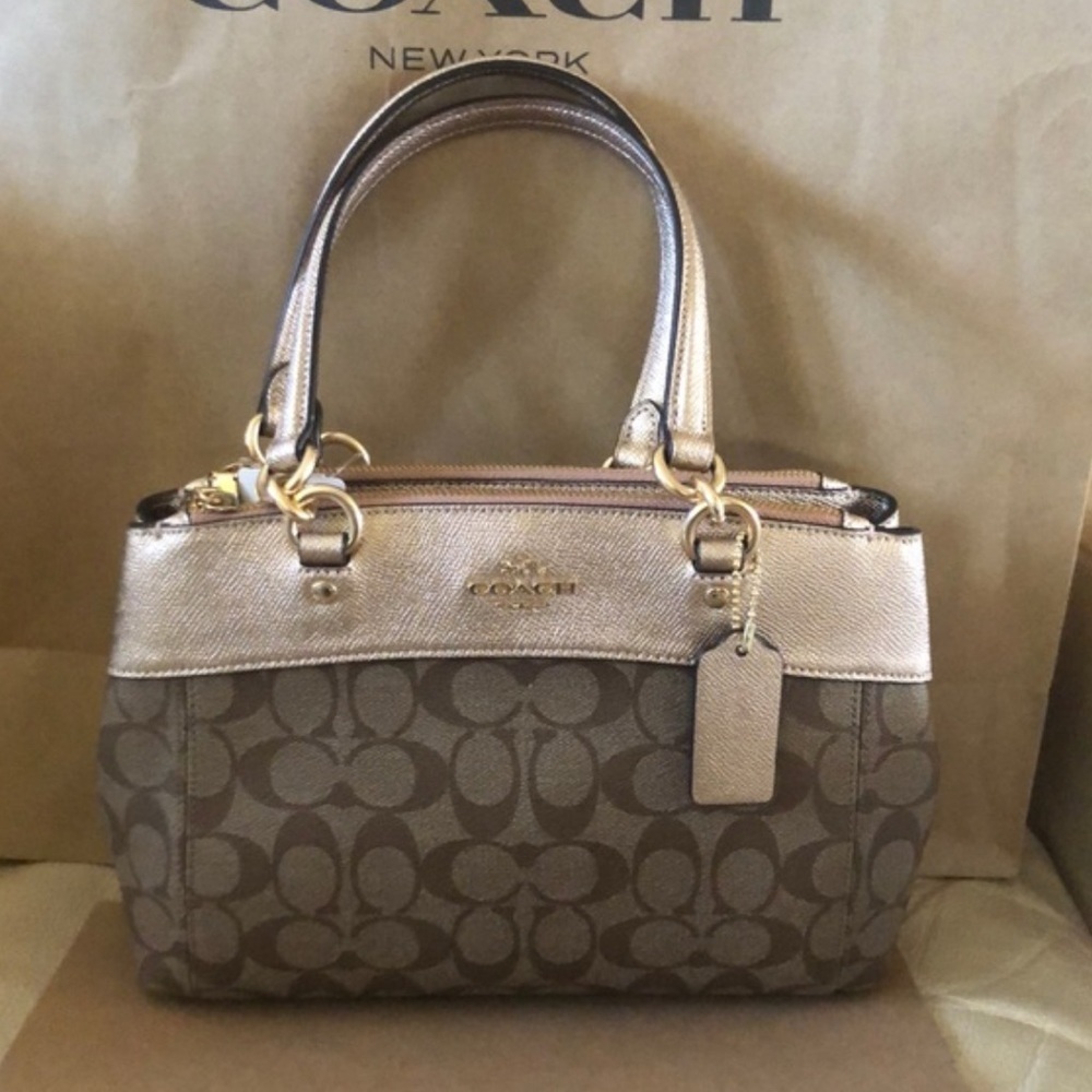 “👜 COACH Metallic Gold Signature Bag ✨ Luxury Chic & Classic Style 💫” - Picture 6 of 11